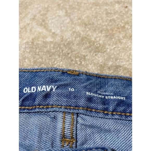 Old Navy Hi Rise Slouchy Straight Jean shorts 10 - Picture 4 of 9